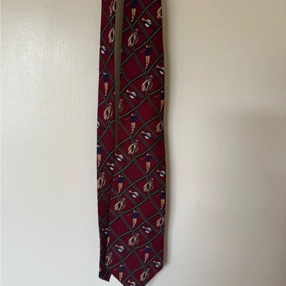 100% Silk Burgundy Golf Motif Neck Tie - Picture 3 of 6